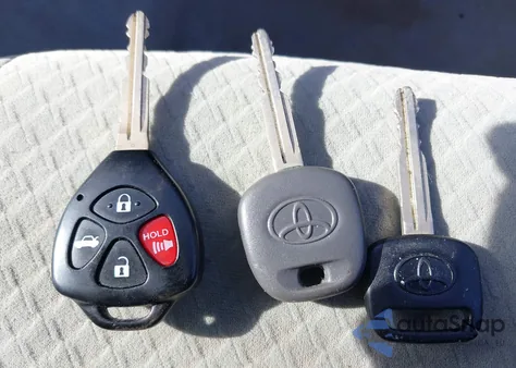 2007 Toyota Camry Le z USA, uszkodzony, nr VIN 4T1BE46K27U037303